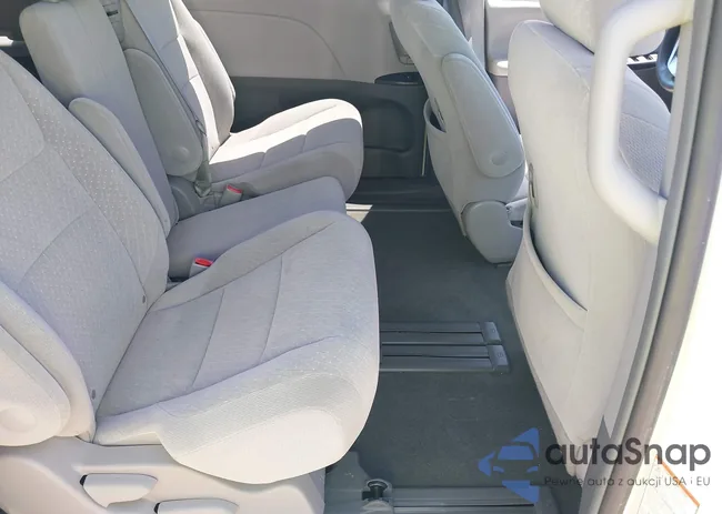 5TDKZ3DC9HS895744: 42333331