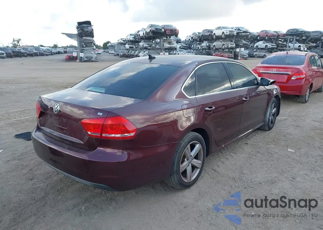 1VWBH7A3XCC079924: 42333339