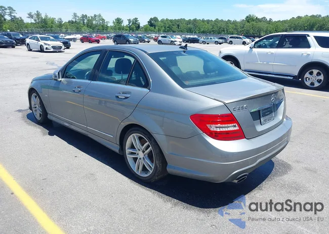 WDDGF4HB0CR223977: 42333375