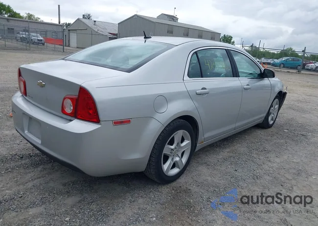 1G1ZB5E18BF108097: 42333603