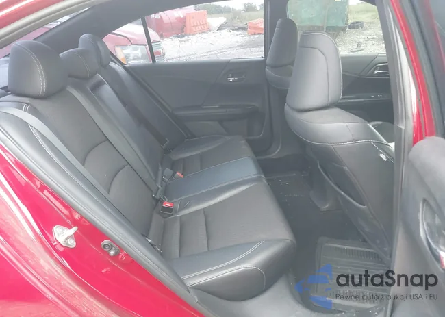 1HGCR2F58HA047933: 42333618