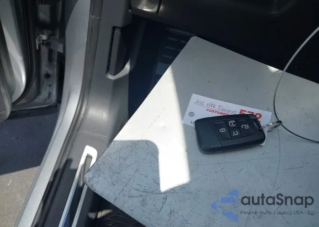 3VVCB7AX5NM063130: 42333700