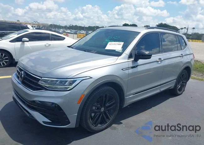 3VVCB7AX5NM063130: 42333700