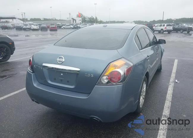 1N4AL2AP5AC118344: 42333740