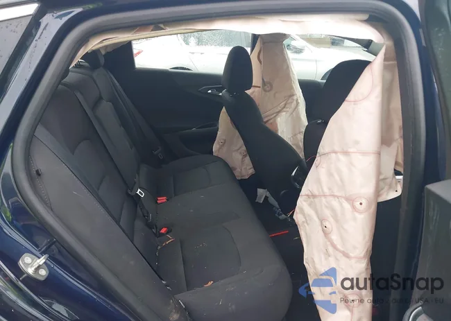 1G1ZE5ST2HF260897: 42332788