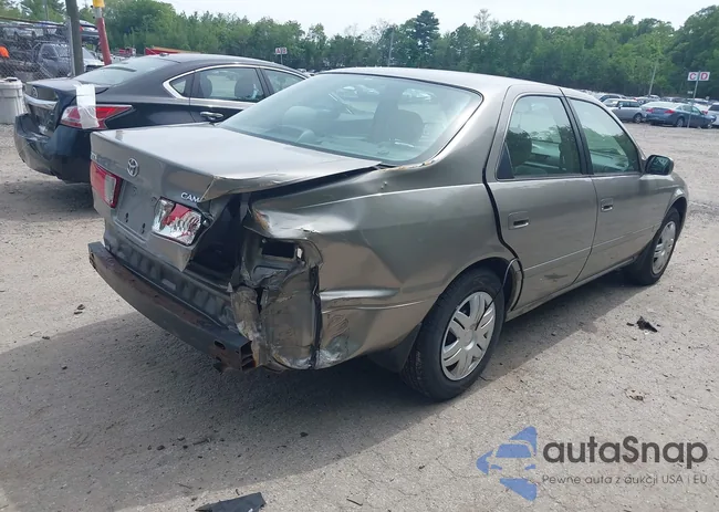 4T1BG22K51U032141: 42332835