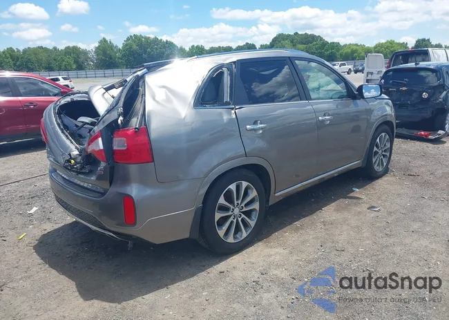 5XYKW4A76EG486468: 42332855