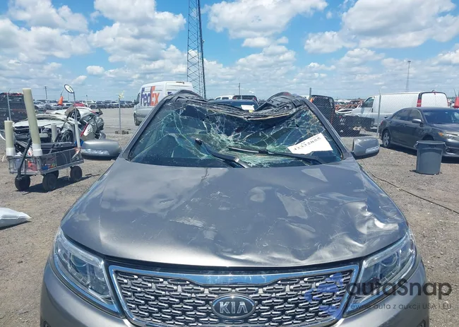 5XYKW4A76EG486468: 42332855