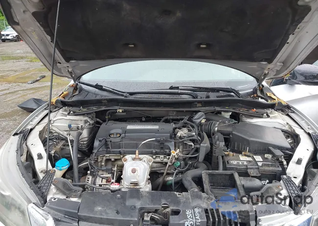 1HGCR2F86DA151843: 42332962