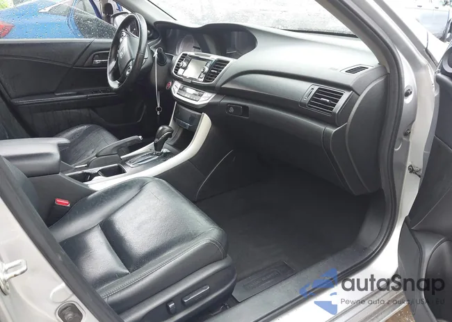 1HGCR2F86DA151843: 42332962