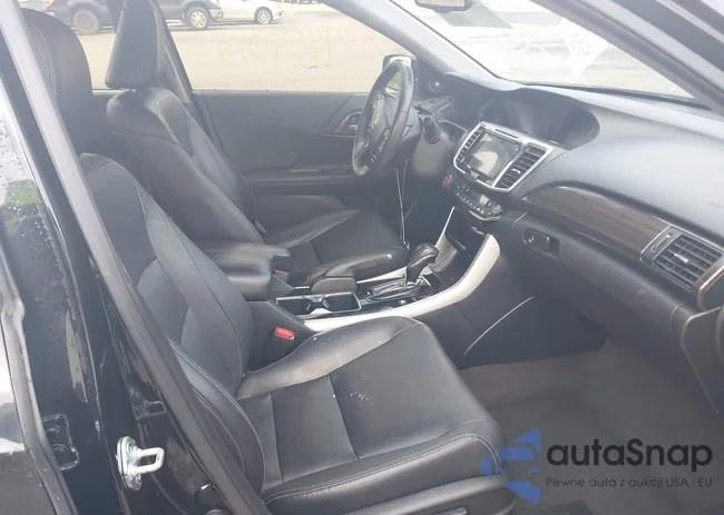 JHMCR6F52HC022941: 42333002