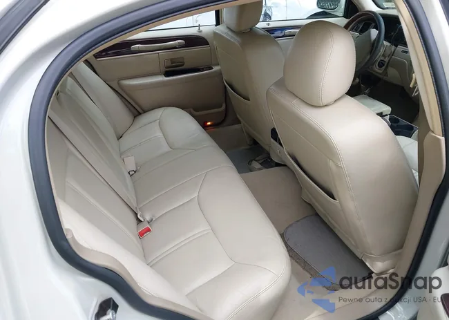 1LNHM82V26Y619302: 42333085