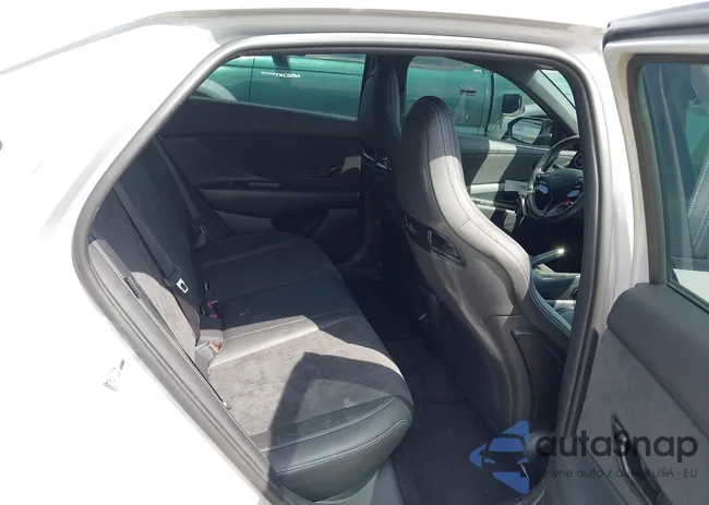 KMHLW4DK4SU027482: 42334348