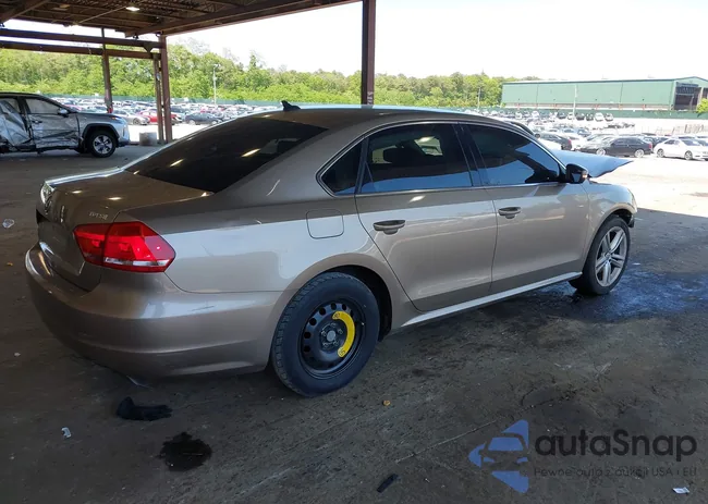 1VWBV7A34FC073646: 42334373