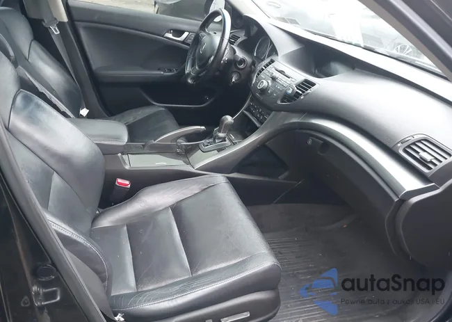 JH4CU2F66BC011643: 42334375