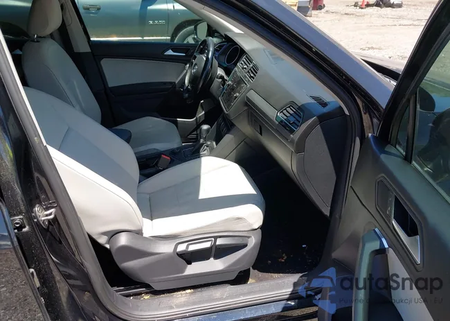 3VV2B7AX5MM099443: 42334385