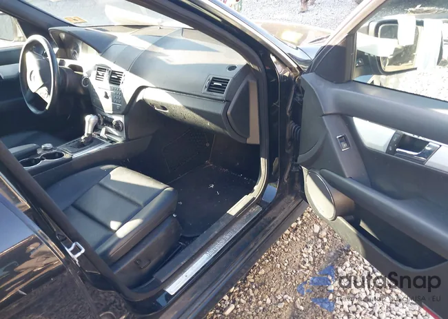 WDDGF81X98F085202: 42334642