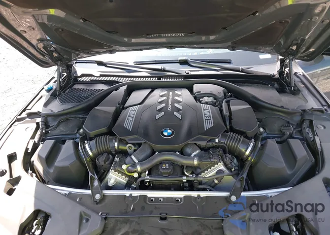 WBAGV8C09RCP31125: 42333973