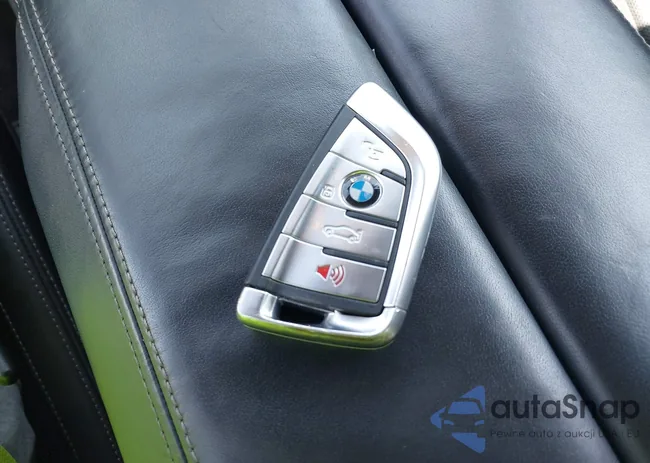 WBAGV8C09RCP31125: 42333973