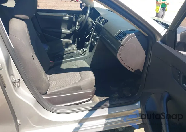 1VWAP7A34CC006689: 42335447