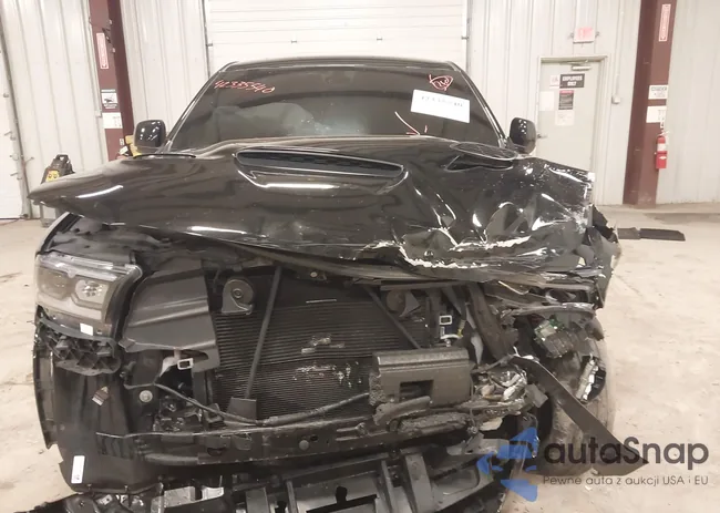 1C4SDJCT4NC211801: 42335540