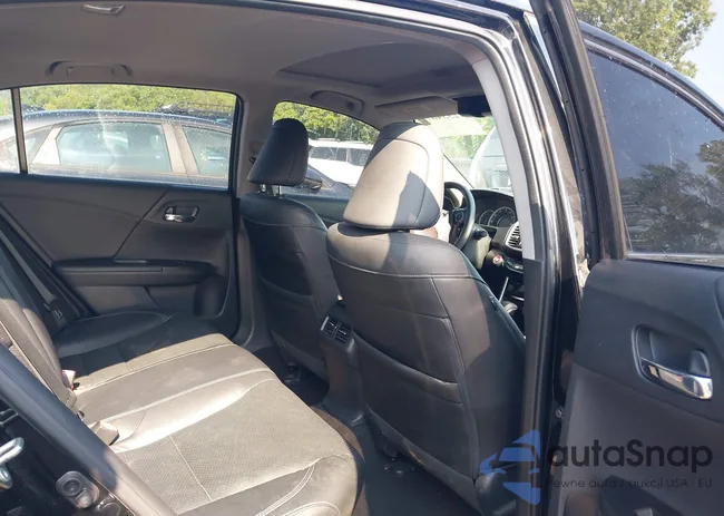 1HGCR3F84GA017441: 42334871