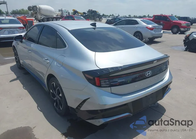 KMHL64JA7RA426135: 42334935