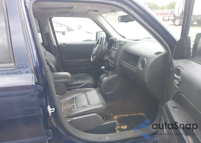 1C4NJRFB6GD500649: 42335103