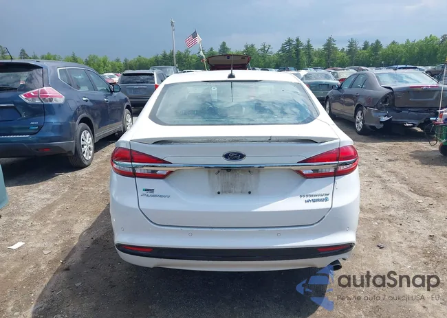 3FA6P0RU3JR225886: 42335817