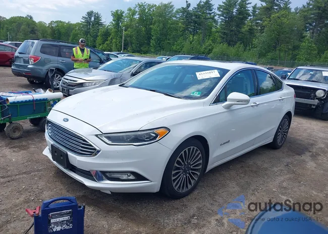 3FA6P0RU3JR225886: 42335817