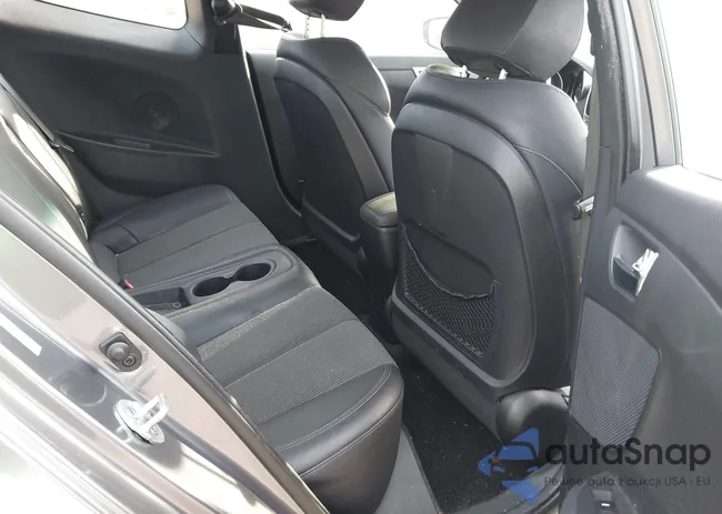 KMHTC6AD3DU118515: 42336158