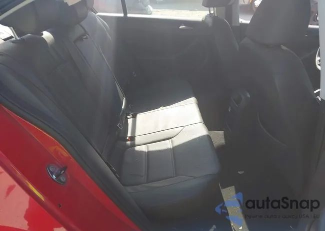 3VWDP7AJ8CM372861: 42337186