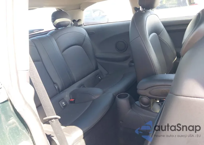 WMWXP5C52G2D13449: 42337313