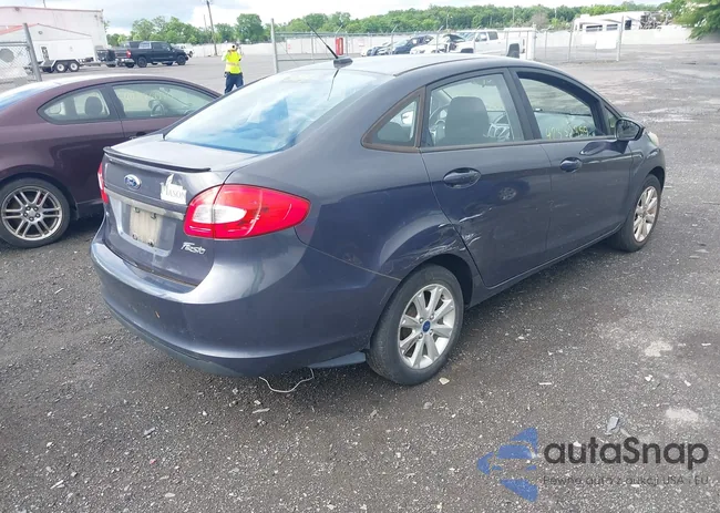 3FADP4BJ3DM142247: 42337359