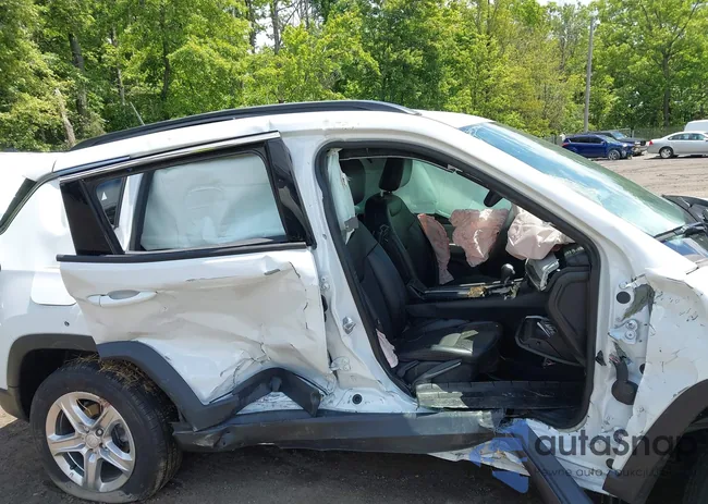 3C4NJDBN8RT603894: 42337576