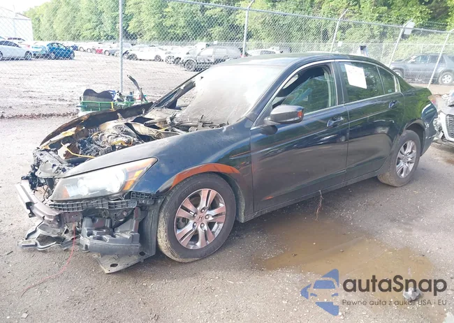 1HGCP2F66CA210537: 42337106