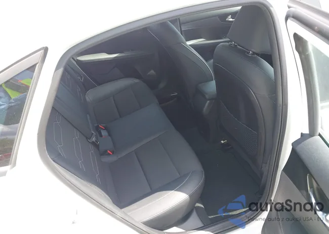 3KPF34AD0ME393490: 42338272