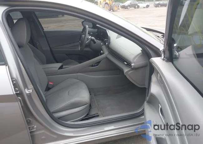 KMHLS4AG9NU368912: 42338680