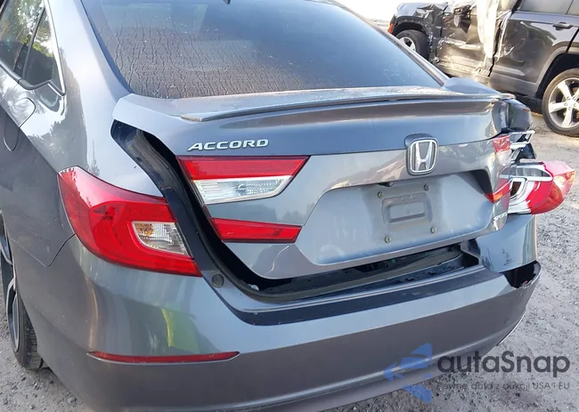 1HGCV1F30JA005928: 42337834