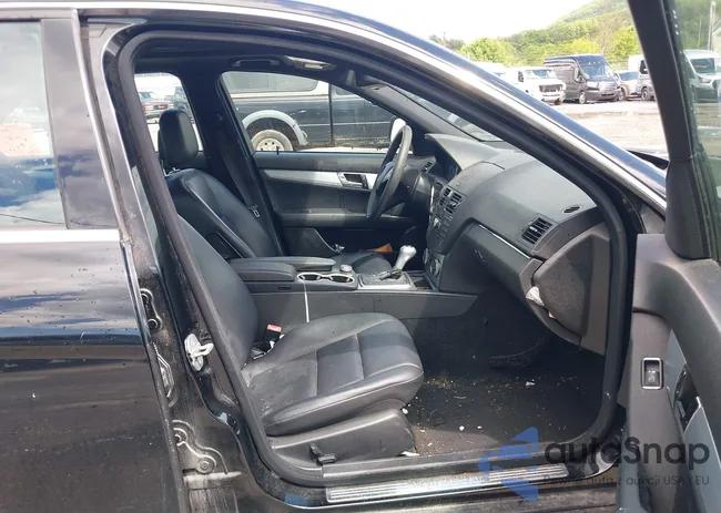 WDDGF81X98F172078: 42337937