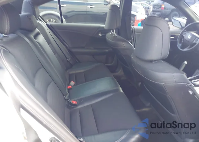 1HGCR2F5XGA083170: 42337941