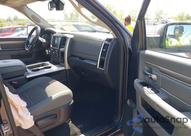 1C6RR7LG2GS232085: 42338084