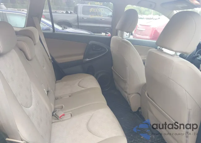 2T3BF4DV6AW028385: 42338097