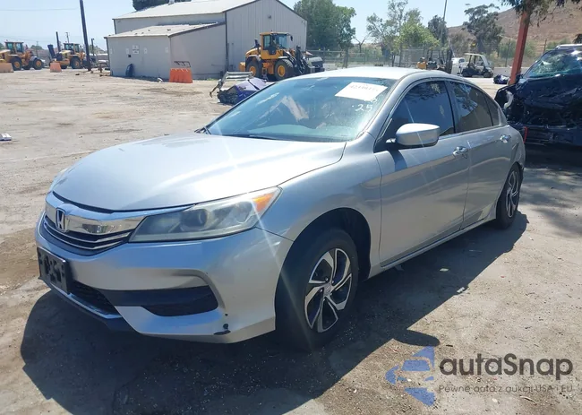 1HGCR2F39HA211124: 42339335