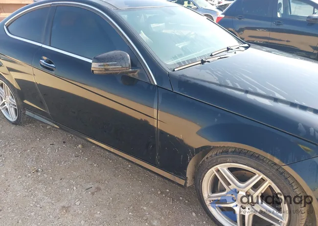 WDDGJ4HB4DF976588: 42339669