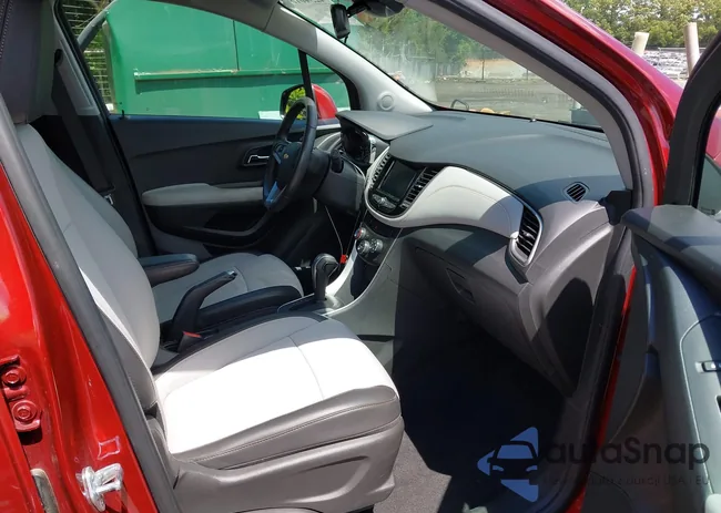 KL7CJLSB9MB329555: 42340180