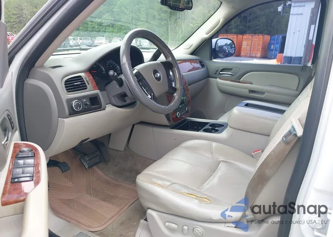 1GNFC16098J220975: 42340341