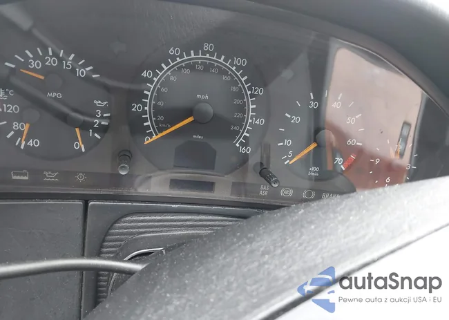 WDBGA33G2WA395130: 42340551