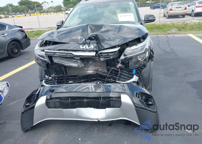 KNDER2AA8R7636670: 42340571