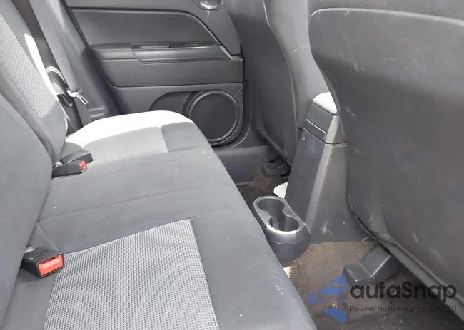 1C4NJRFB6ED762006: 42340604